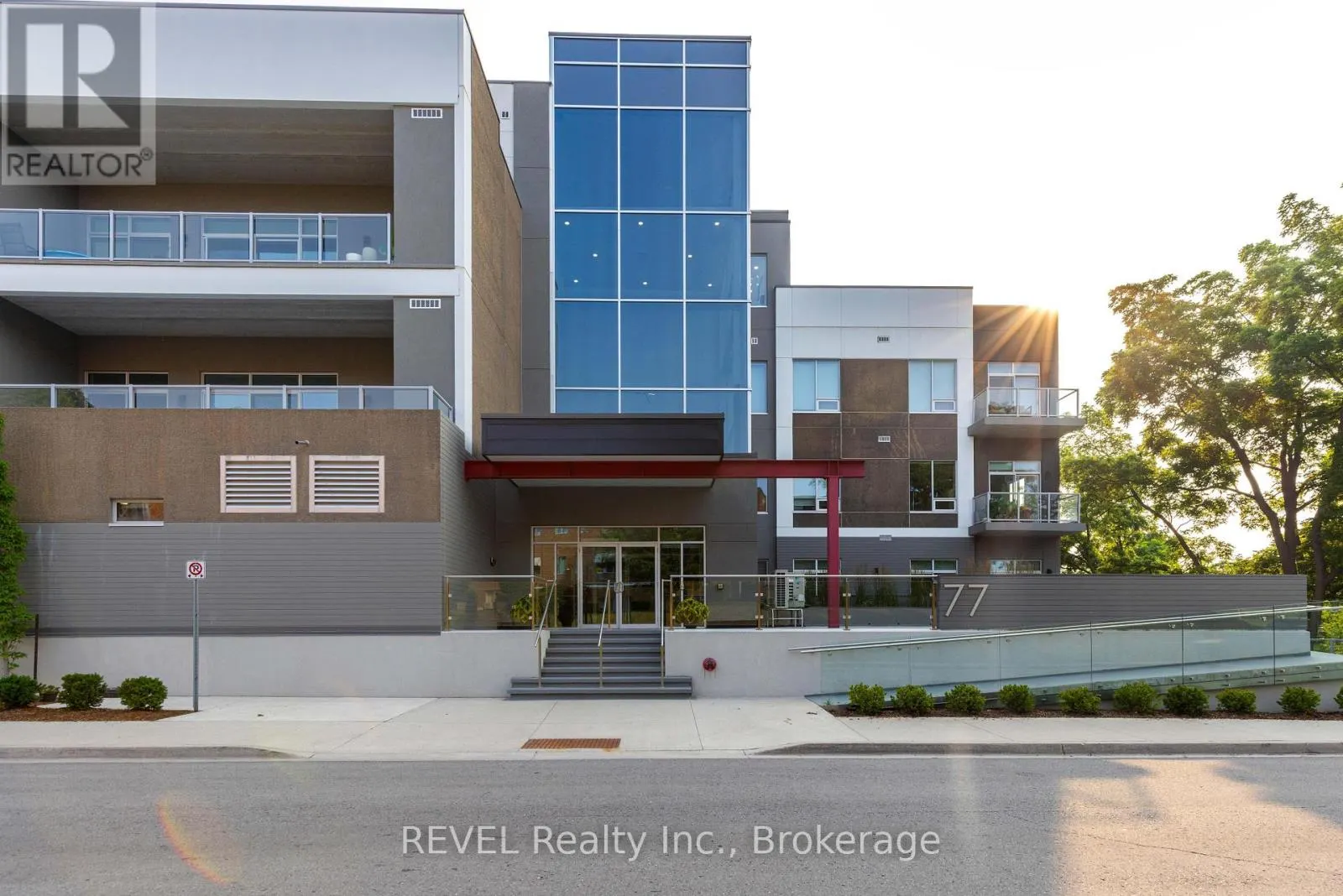 405 - 77 YATES STREET, #405