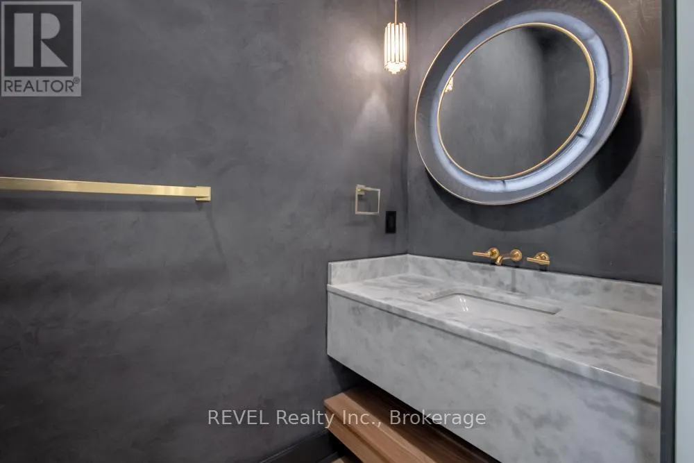 405 - 77 YATES STREET, #405