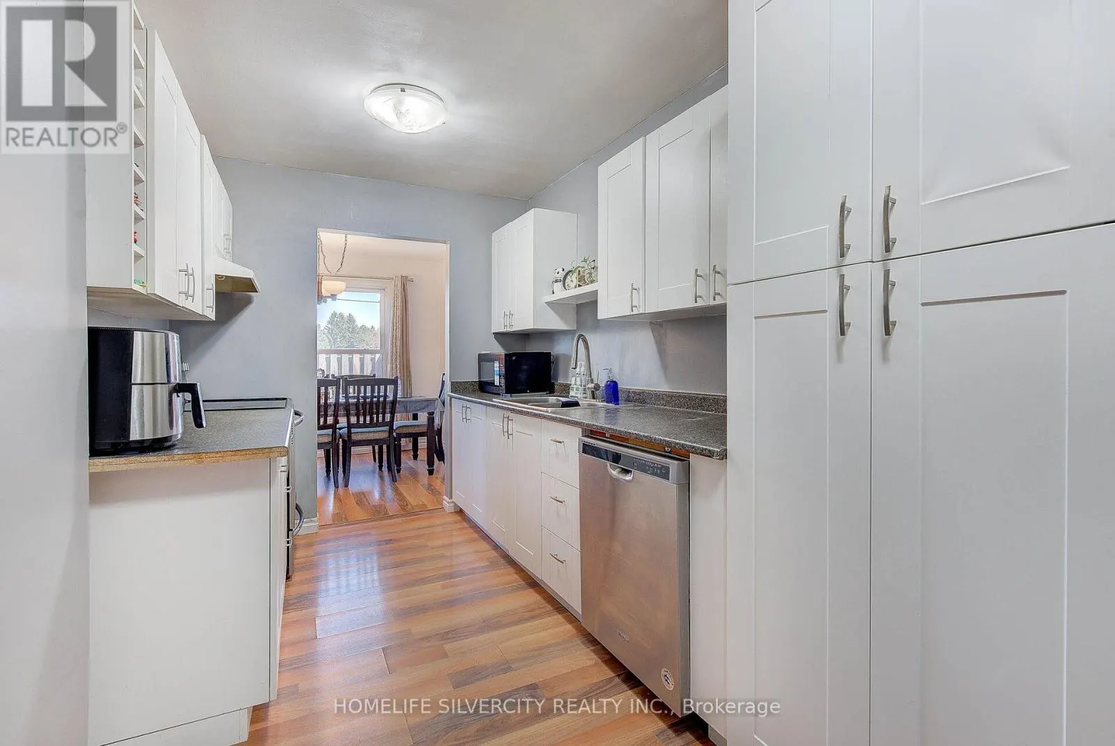 183 DEVERON CRESCENT