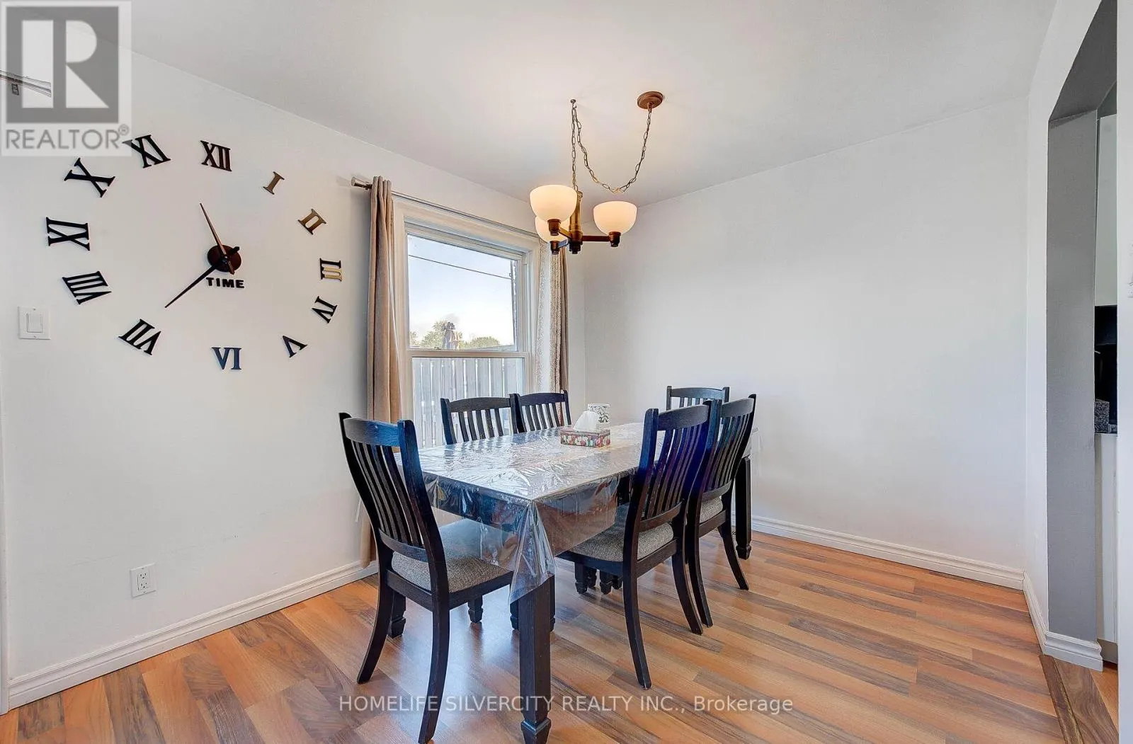 183 DEVERON CRESCENT