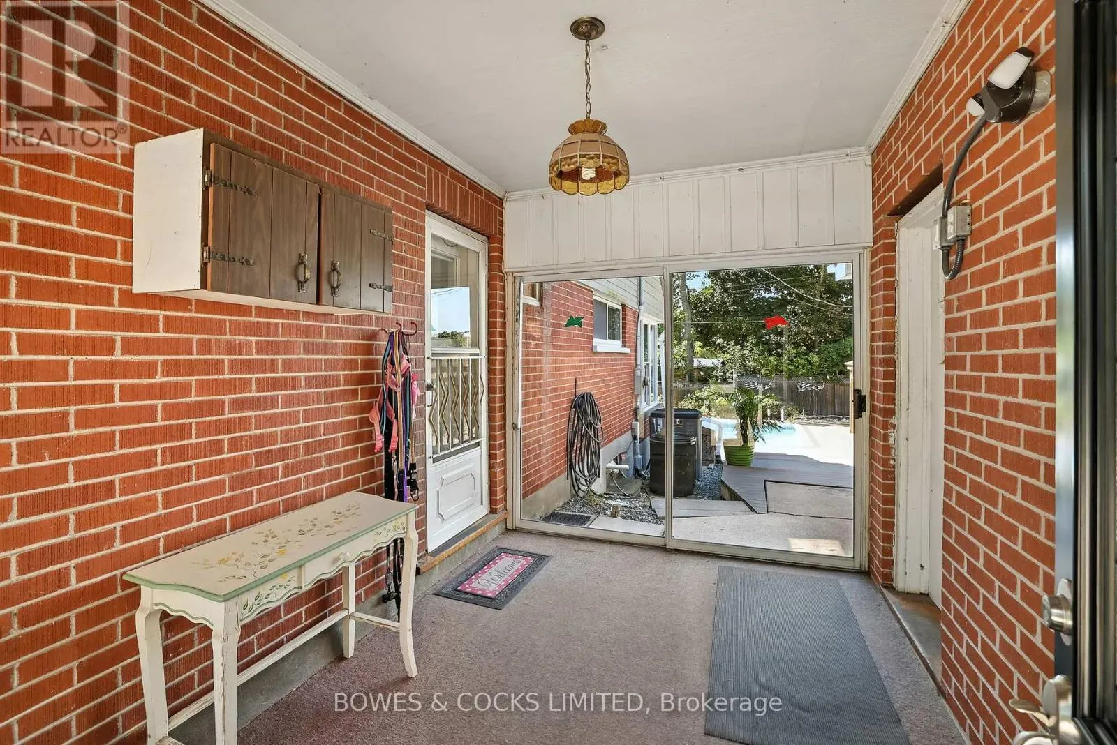 433 MANORHILL AVENUE