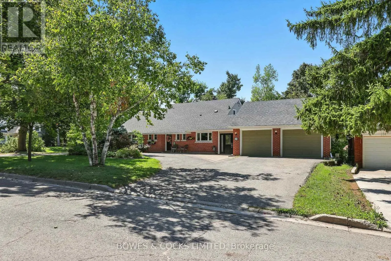 433 MANORHILL AVENUE