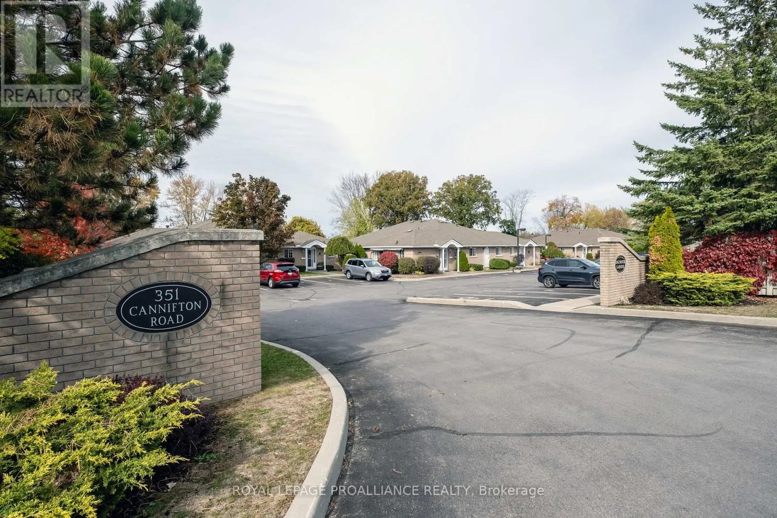 8 - 351 CANNIFTON ROAD N, #8