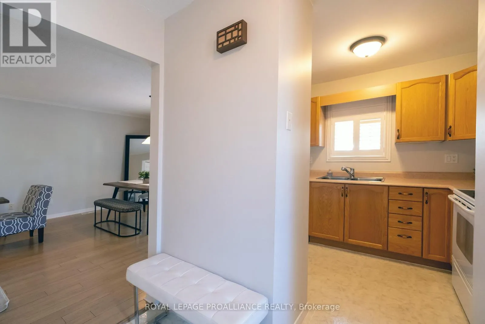 8 - 351 CANNIFTON ROAD N, #8