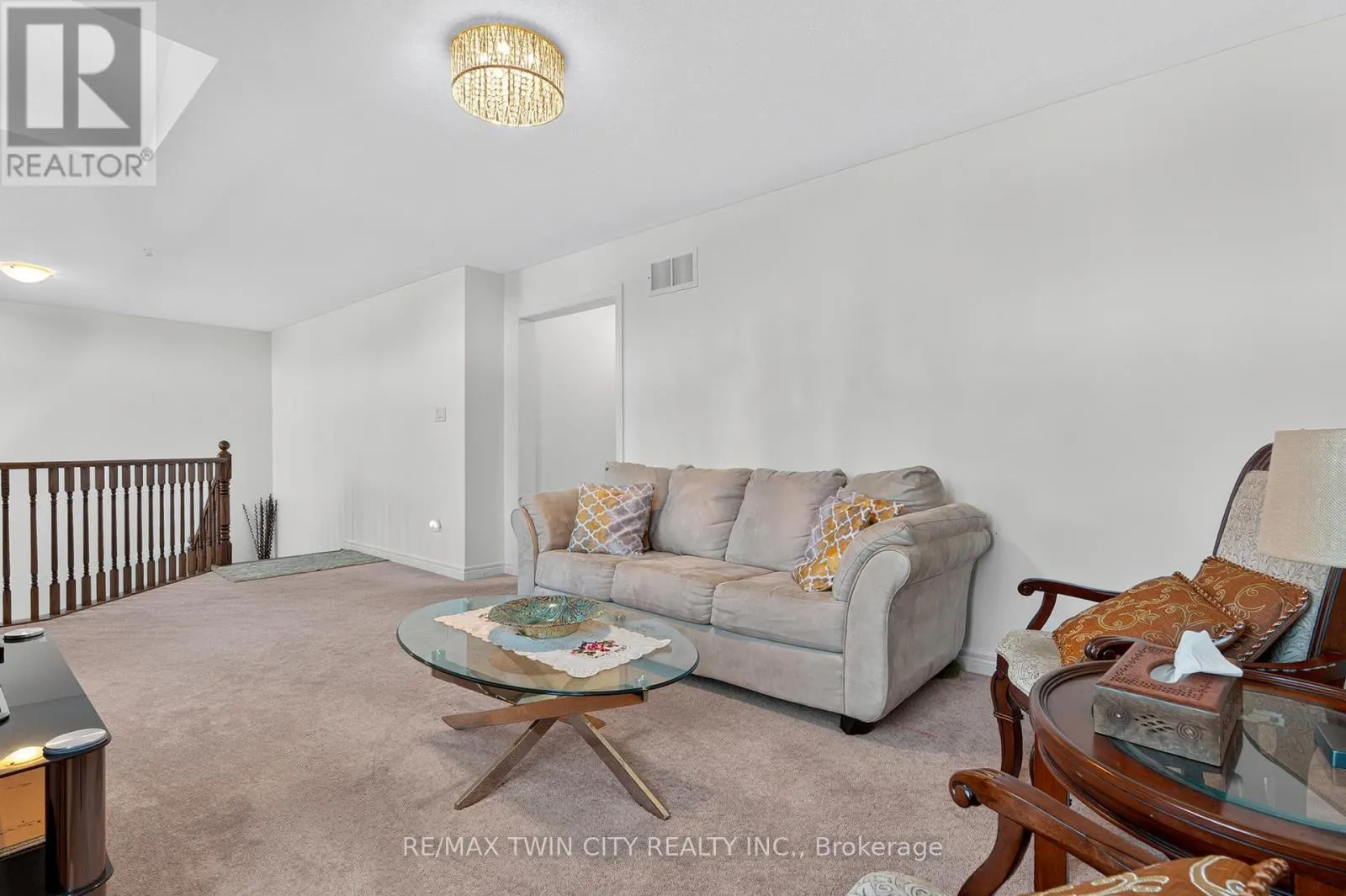 411 LINDEN DRIVE