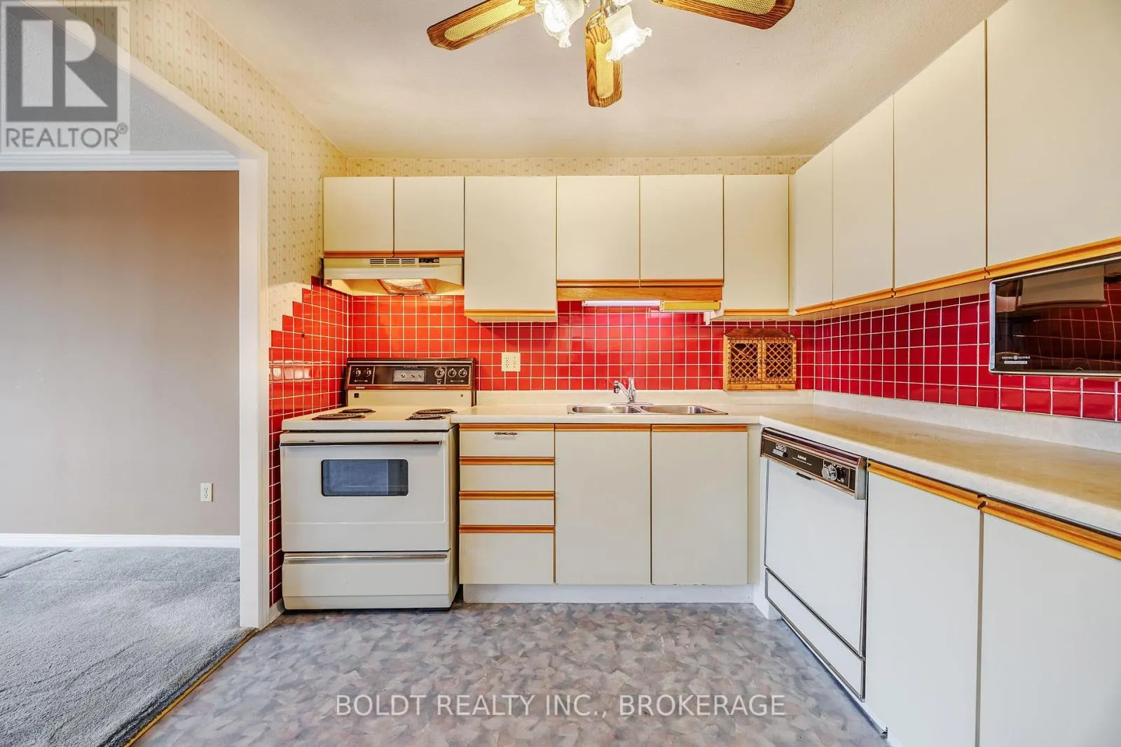 505 - 7 GALE CRESCENT, #505