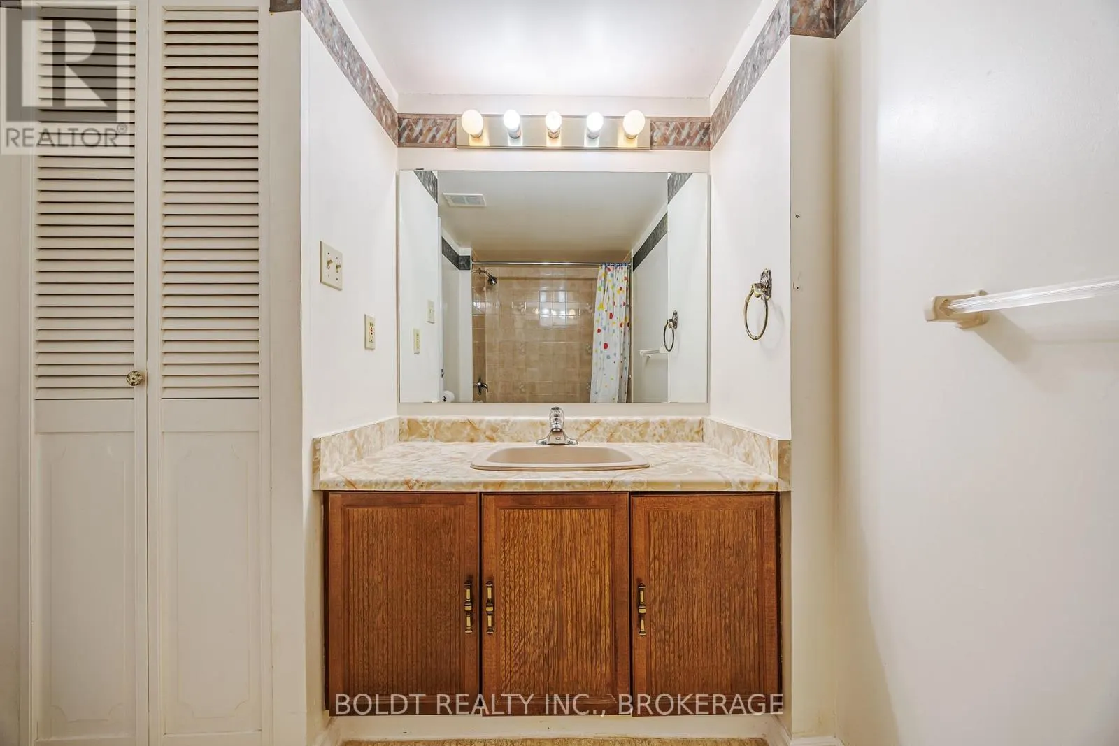 505 - 7 GALE CRESCENT, #505