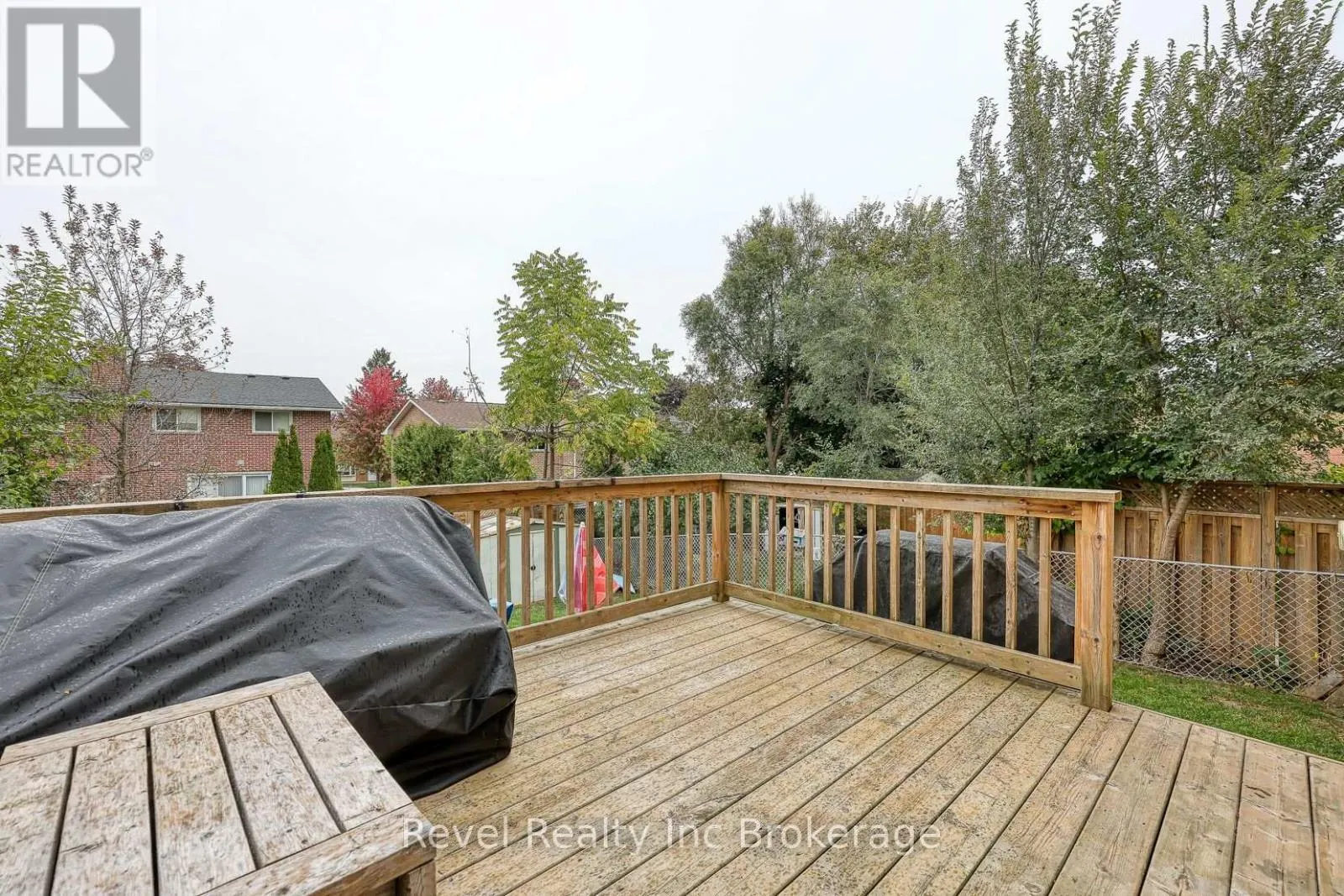 1011B VANIER AVENUE