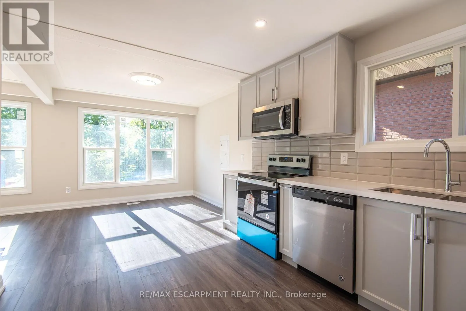 1 - 308 MOUNT ALBION ROAD