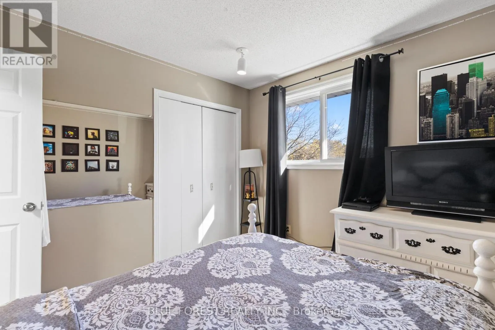 7 FAIRCHILD CRESCENT