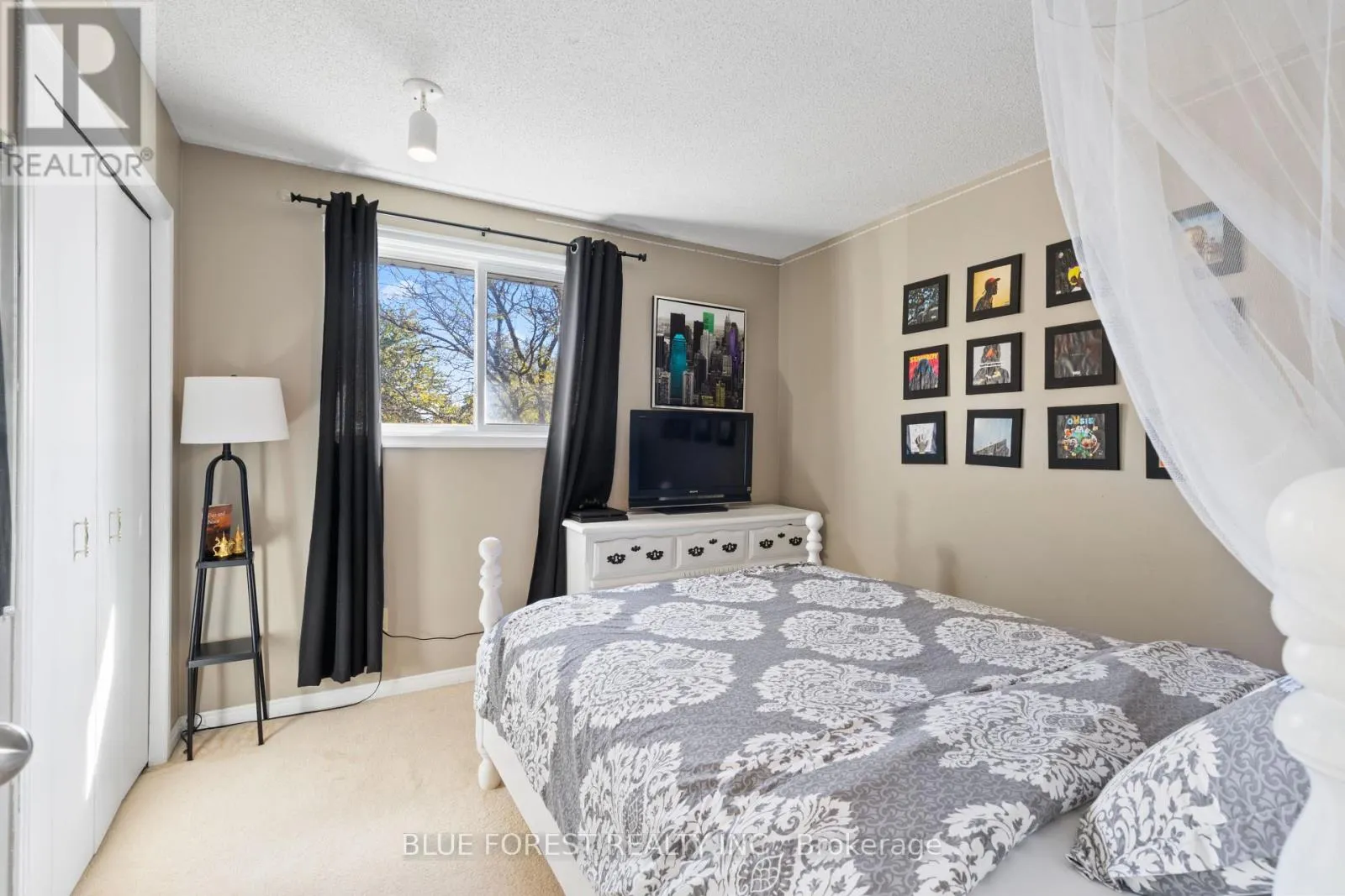 7 FAIRCHILD CRESCENT