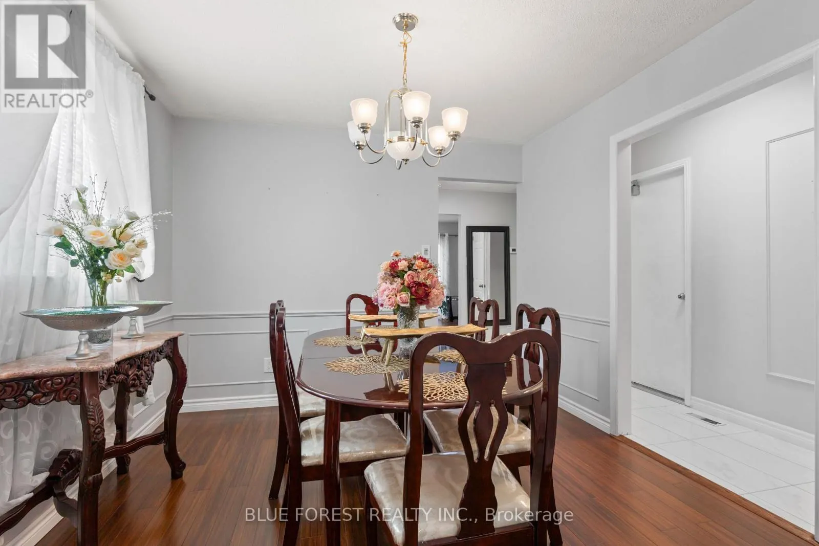 7 FAIRCHILD CRESCENT