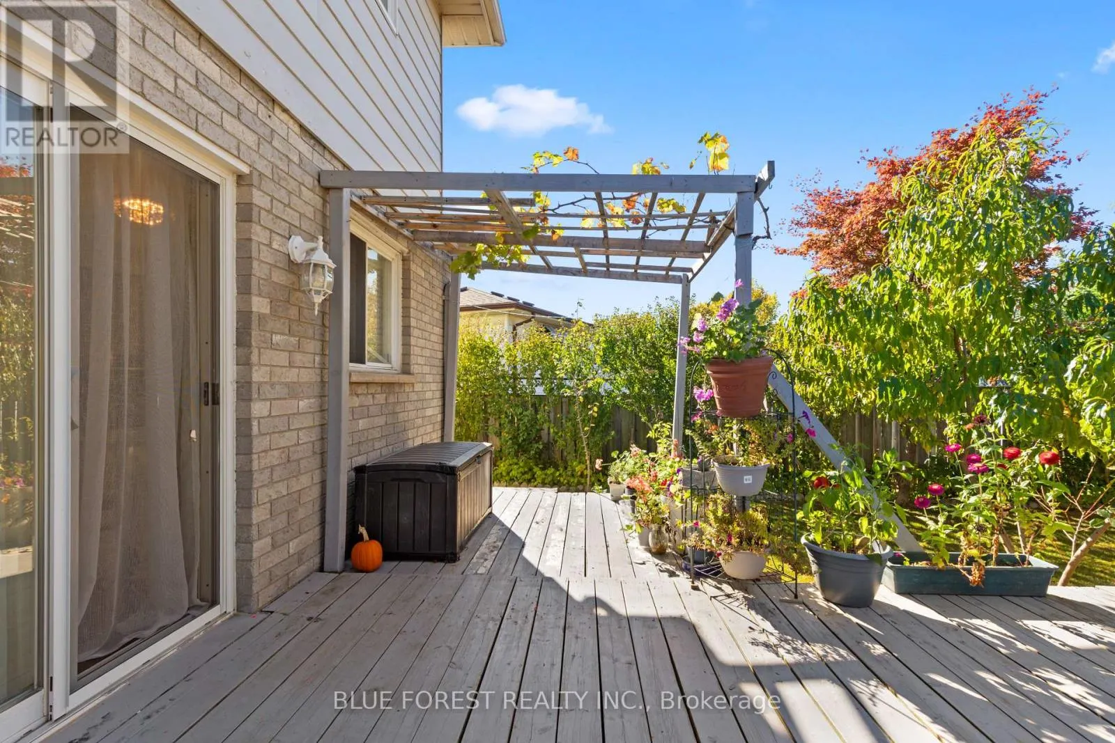 7 FAIRCHILD CRESCENT
