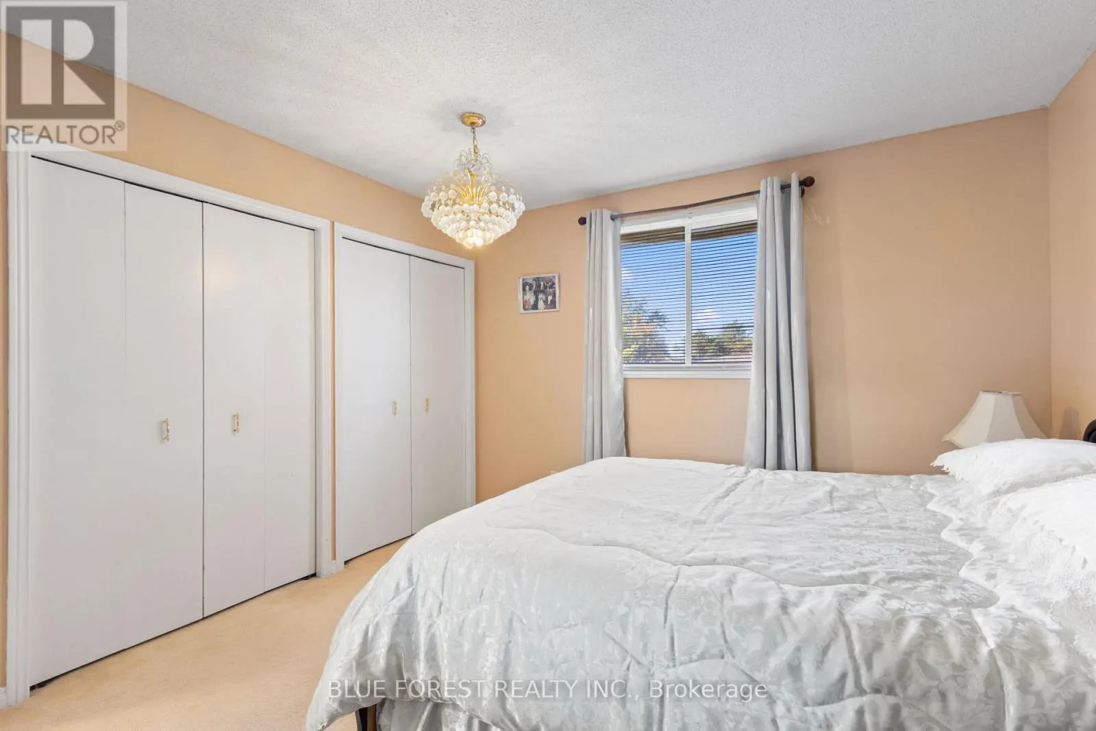 7 FAIRCHILD CRESCENT