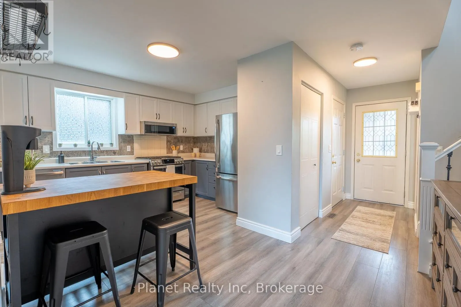 16 SOUTHCREEK TRAIL