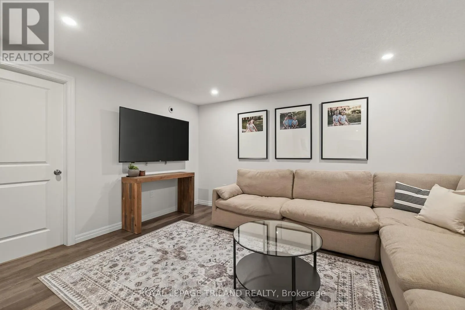 61 ASHBERRY PLACE