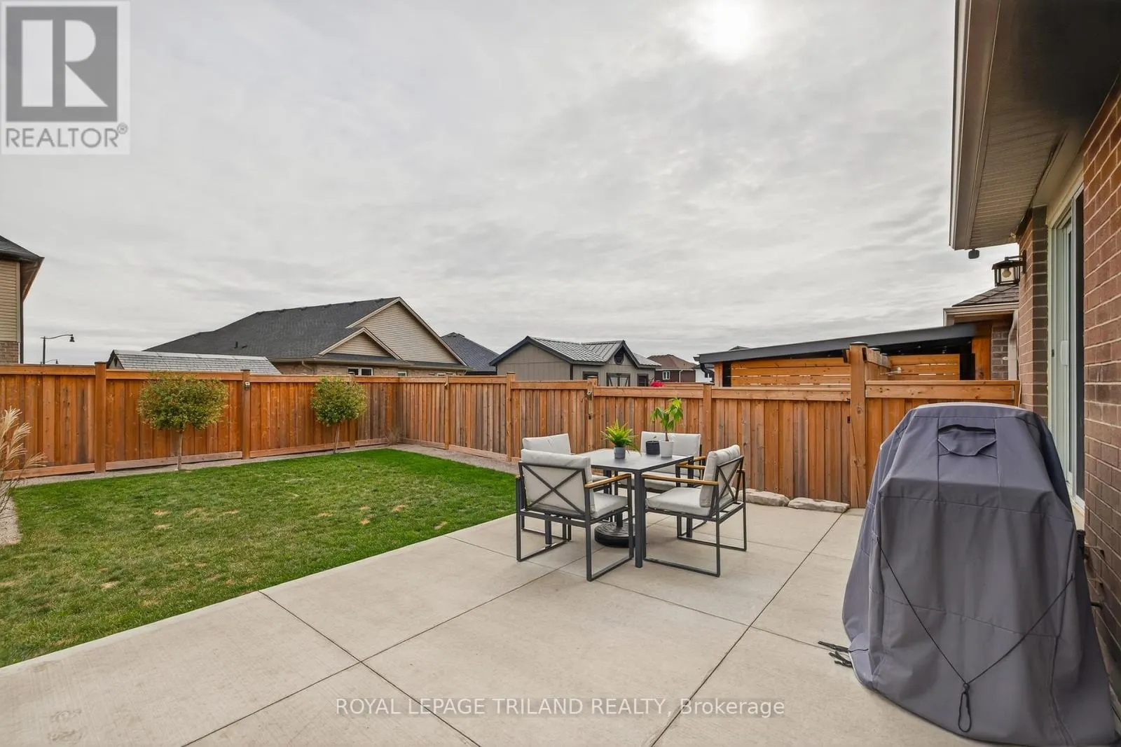 61 ASHBERRY PLACE