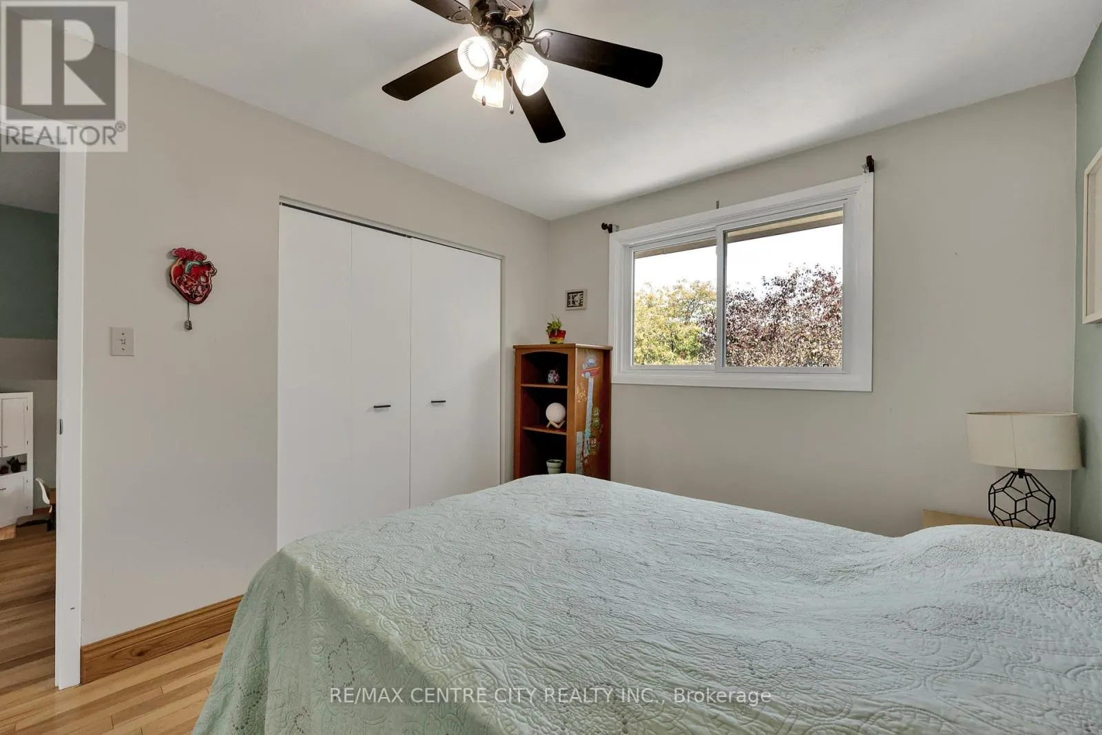 141 ST ANDREW STREET E