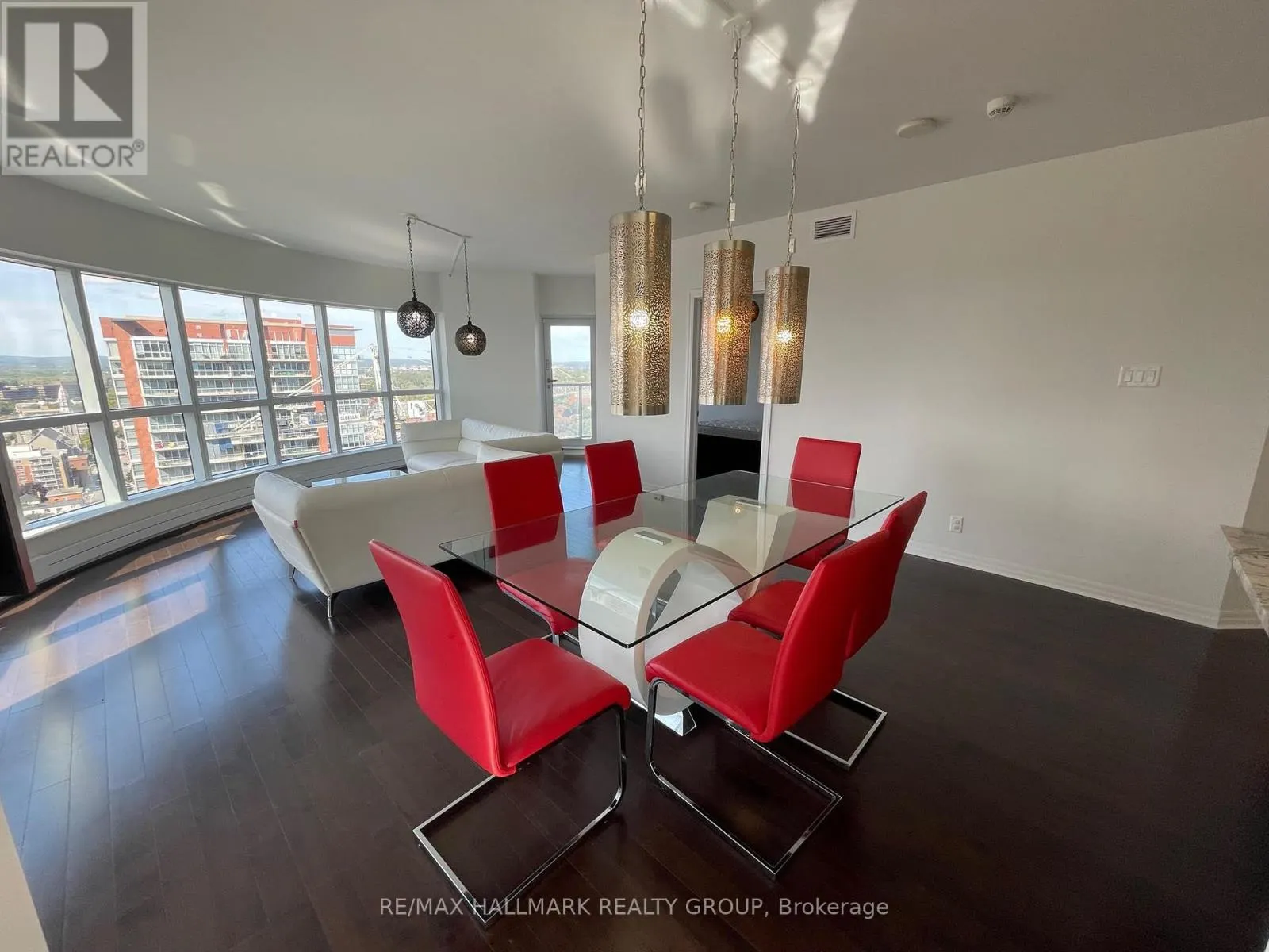 2201 - 242 RIDEAU STREET
