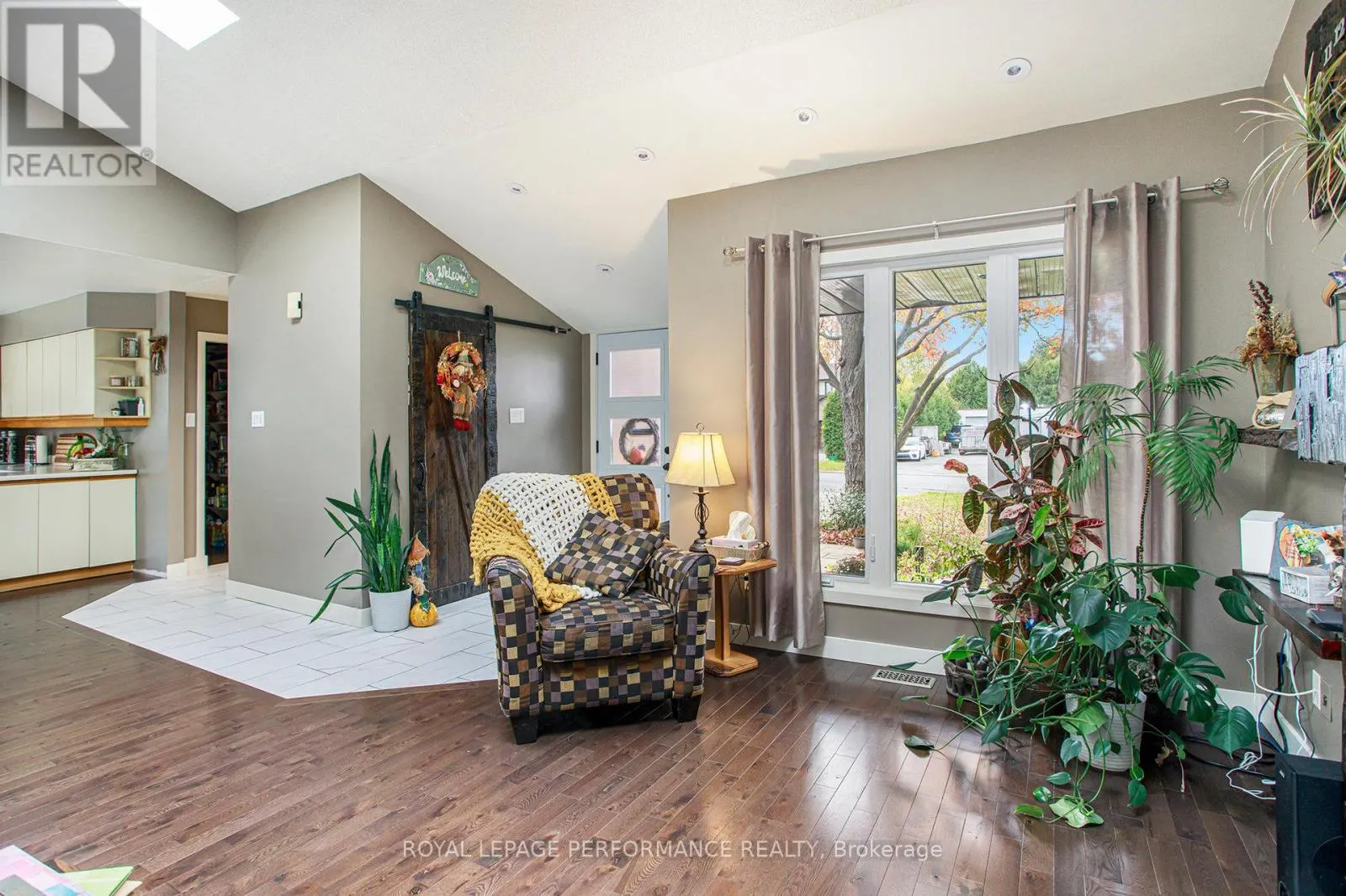 2141 BOYER ROAD