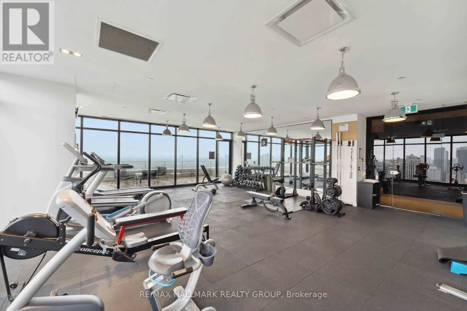 1209 - 255 BAY STREET