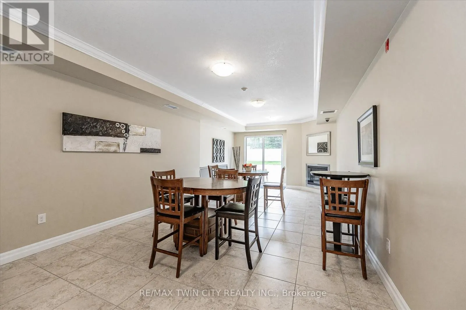 809 - 539 BELMONT AVENUE W
