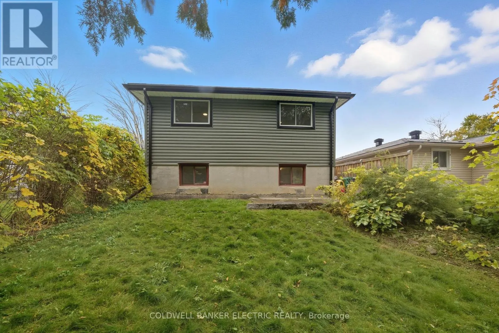 1673 REDWOOD DRIVE