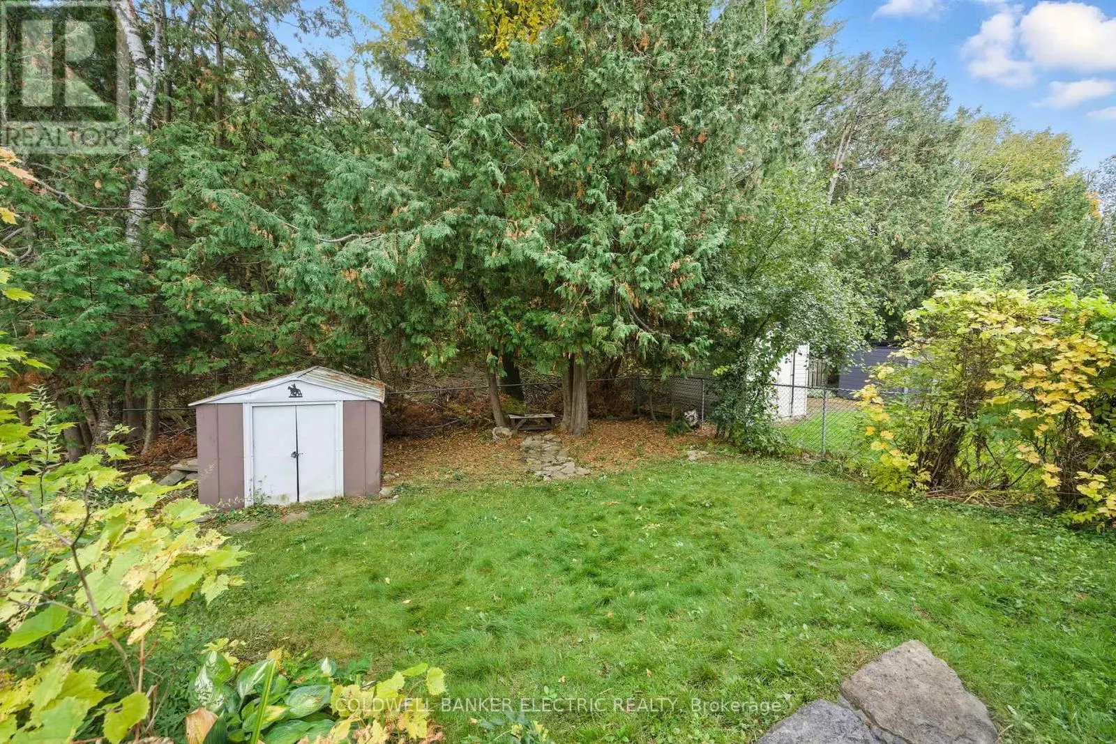1673 REDWOOD DRIVE