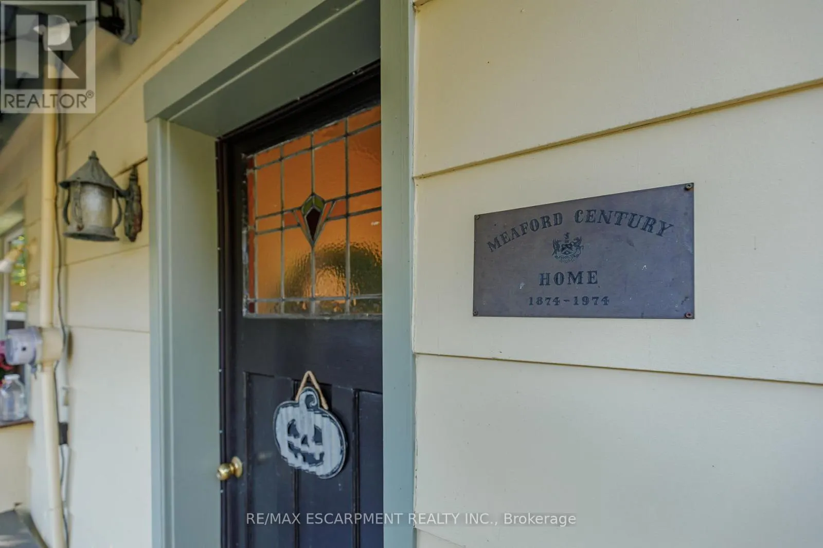 225 BERRY STREET