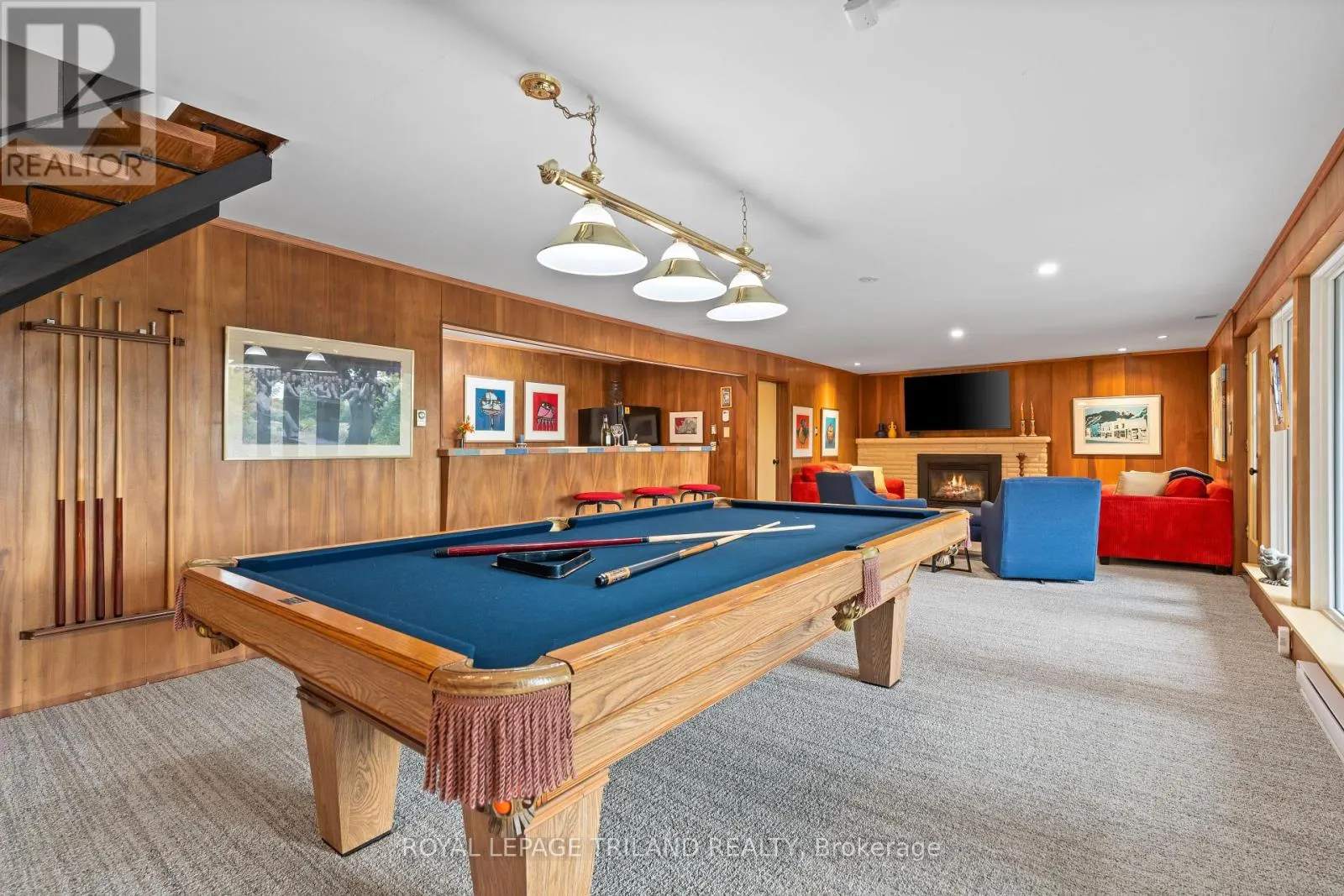 142 HUNT CLUB DRIVE
