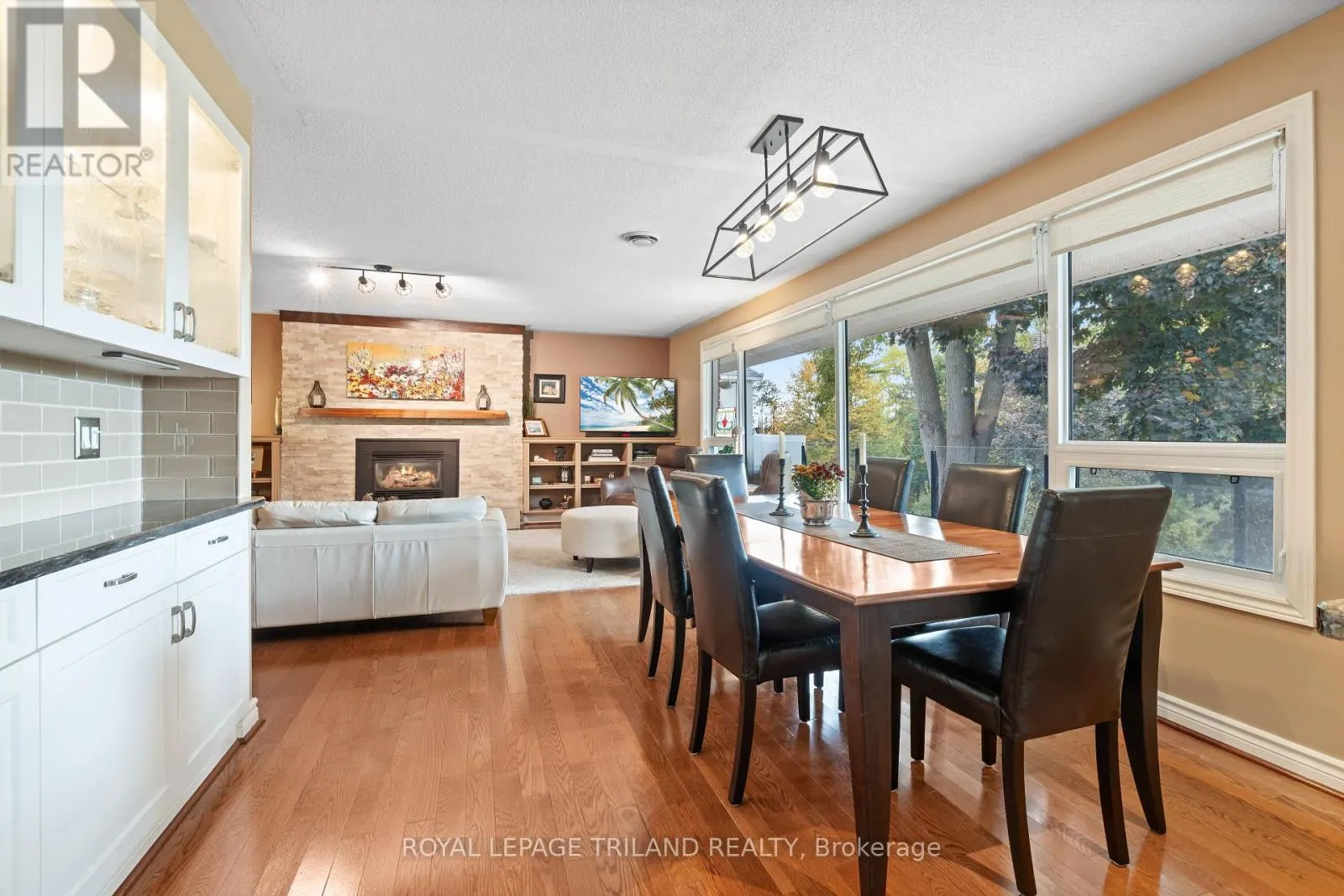 142 HUNT CLUB DRIVE
