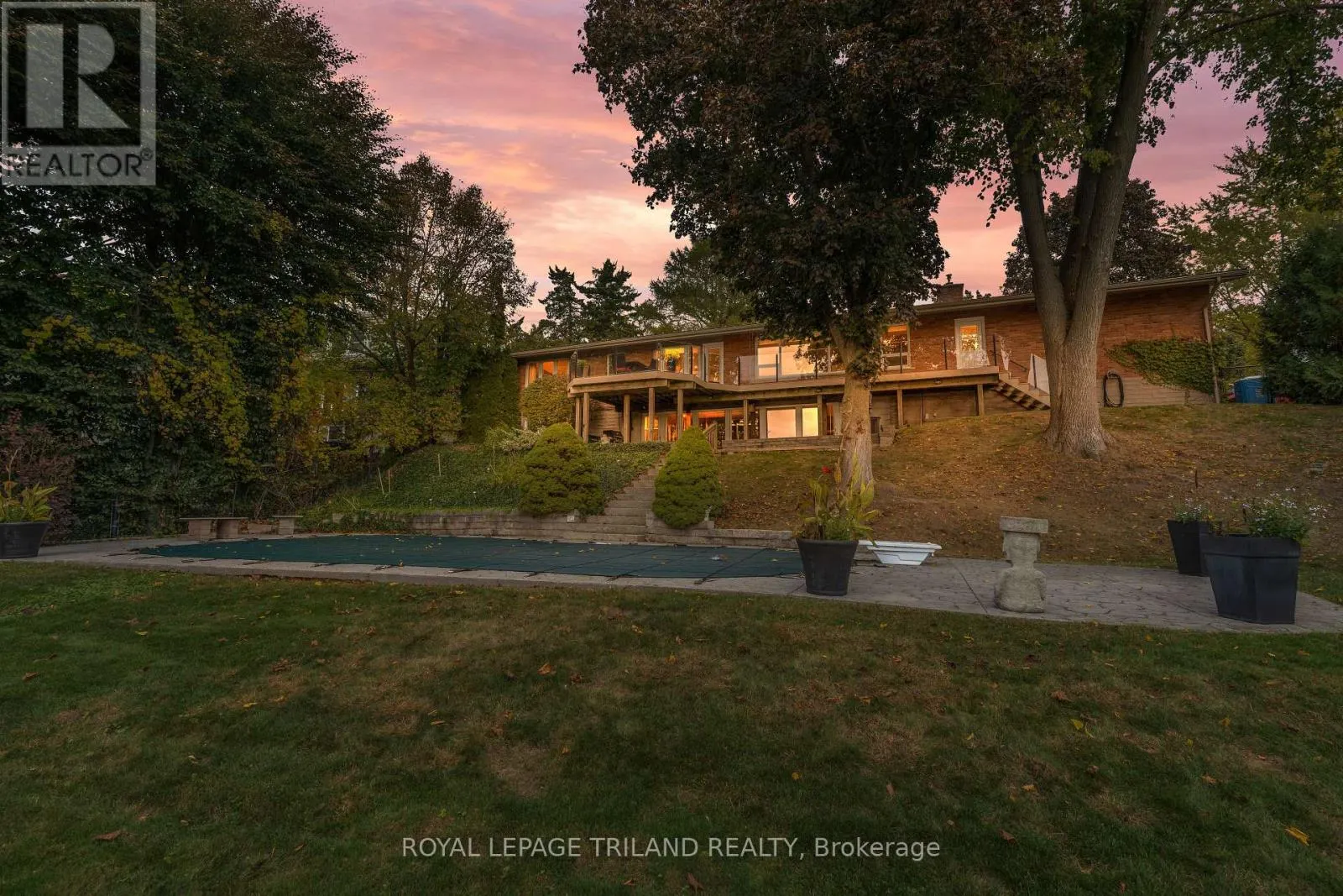 142 HUNT CLUB DRIVE