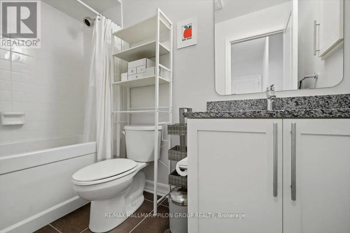413 - 238 BESSERER STREET