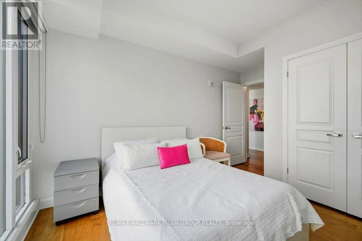 413 - 238 BESSERER STREET