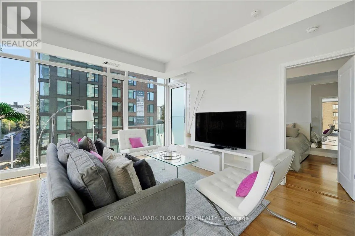 413 - 238 BESSERER STREET