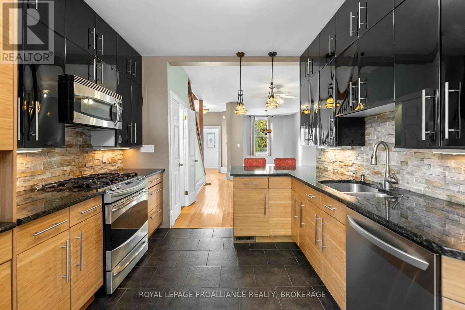 153 MONTREAL STREET
