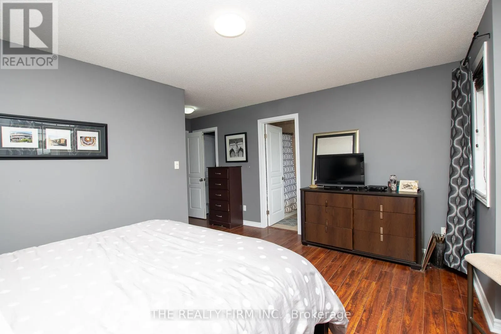 1769 BAYSWATER CRESCENT