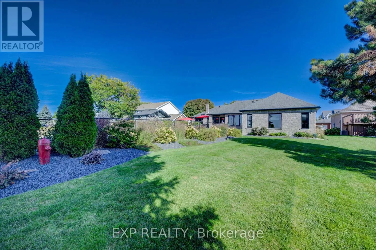 28 MUSSELMAN CRESCENT