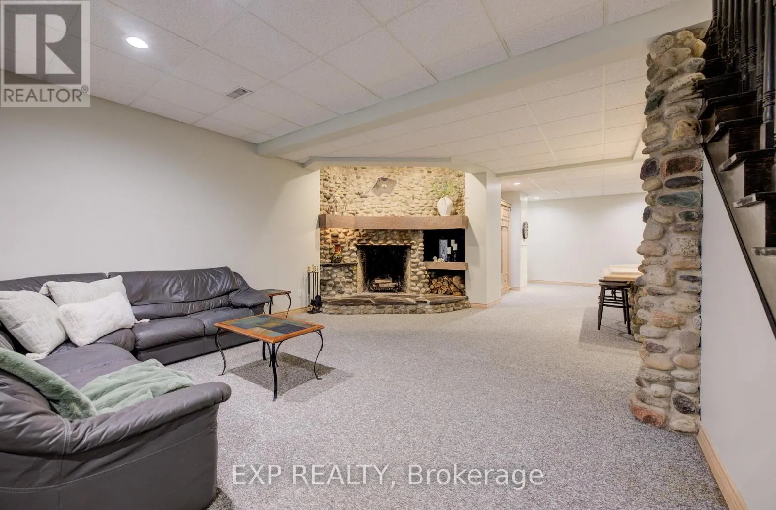28 MUSSELMAN CRESCENT