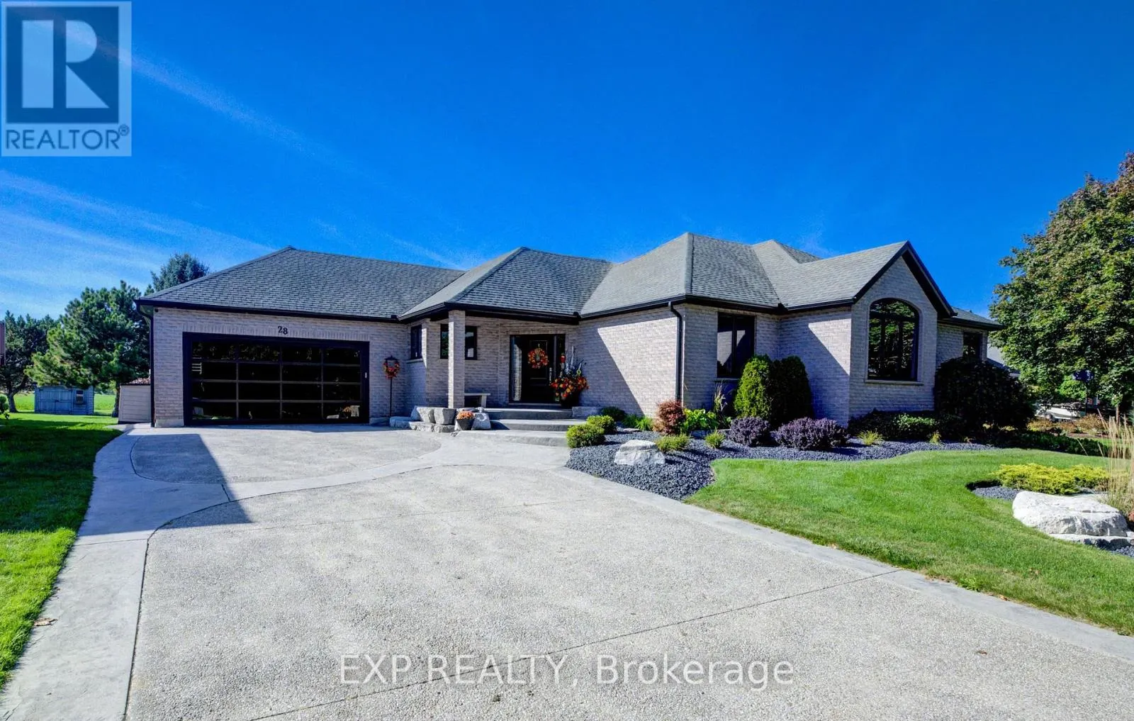 28 MUSSELMAN CRESCENT