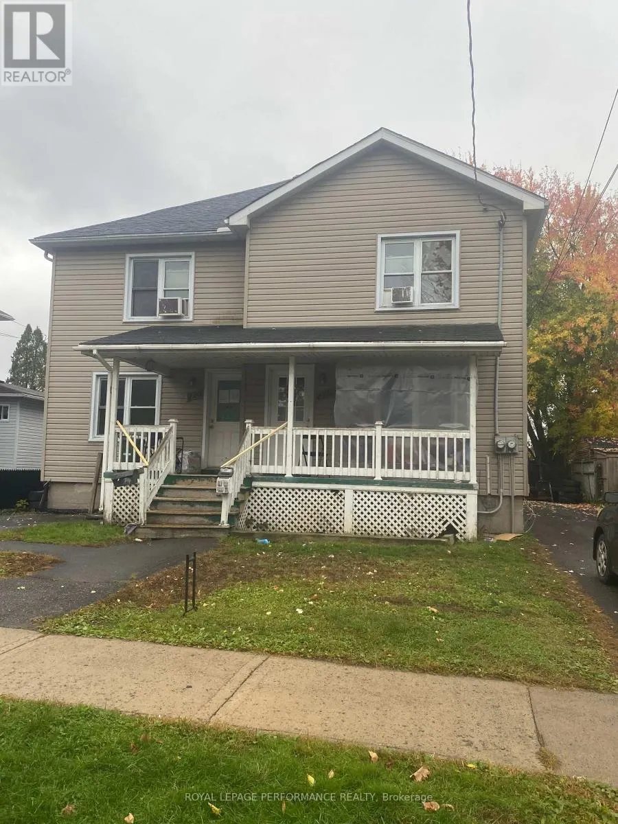 226 & 226 1/2 - 226 4TH STREET W