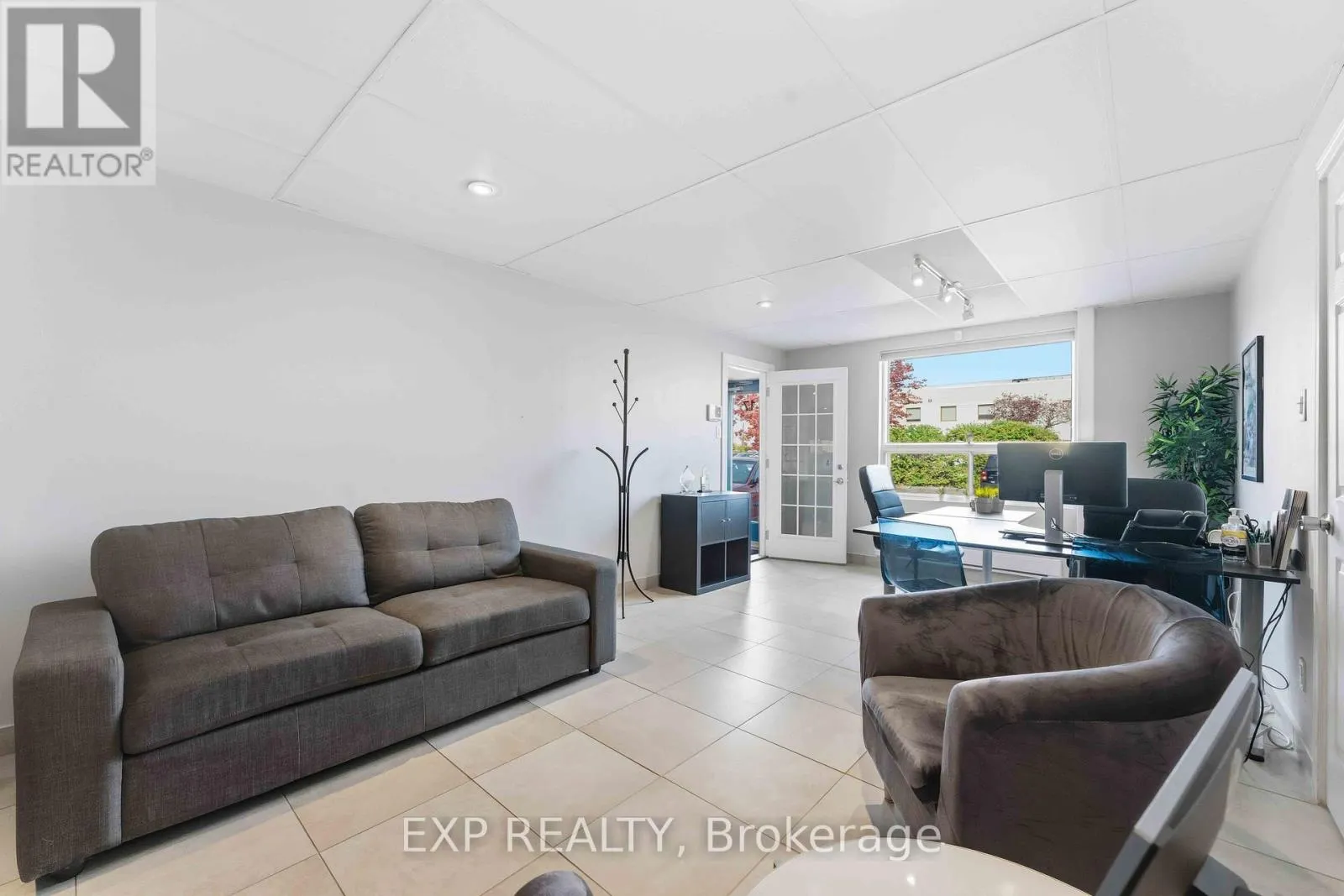 17 - 1010 POLYTEK STREET