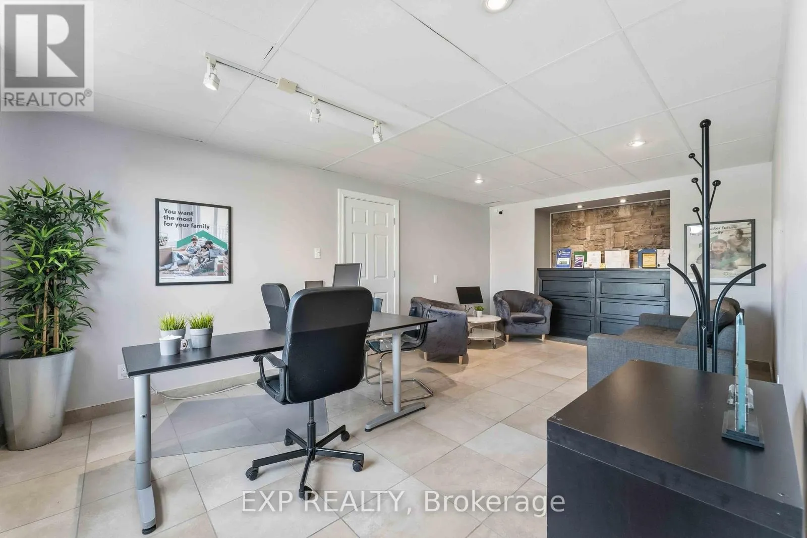 17 - 1010 POLYTEK STREET