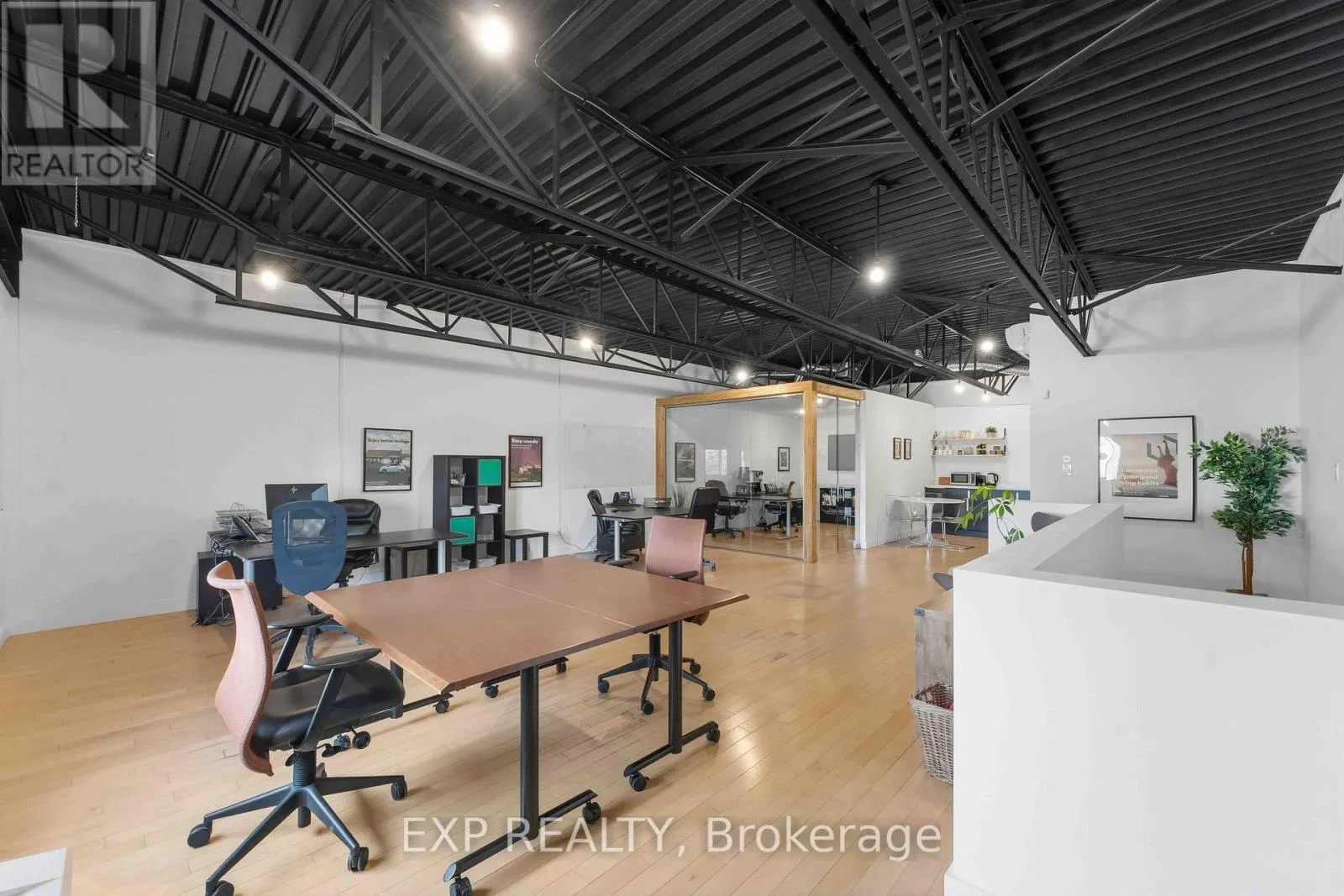17 - 1010 POLYTEK STREET