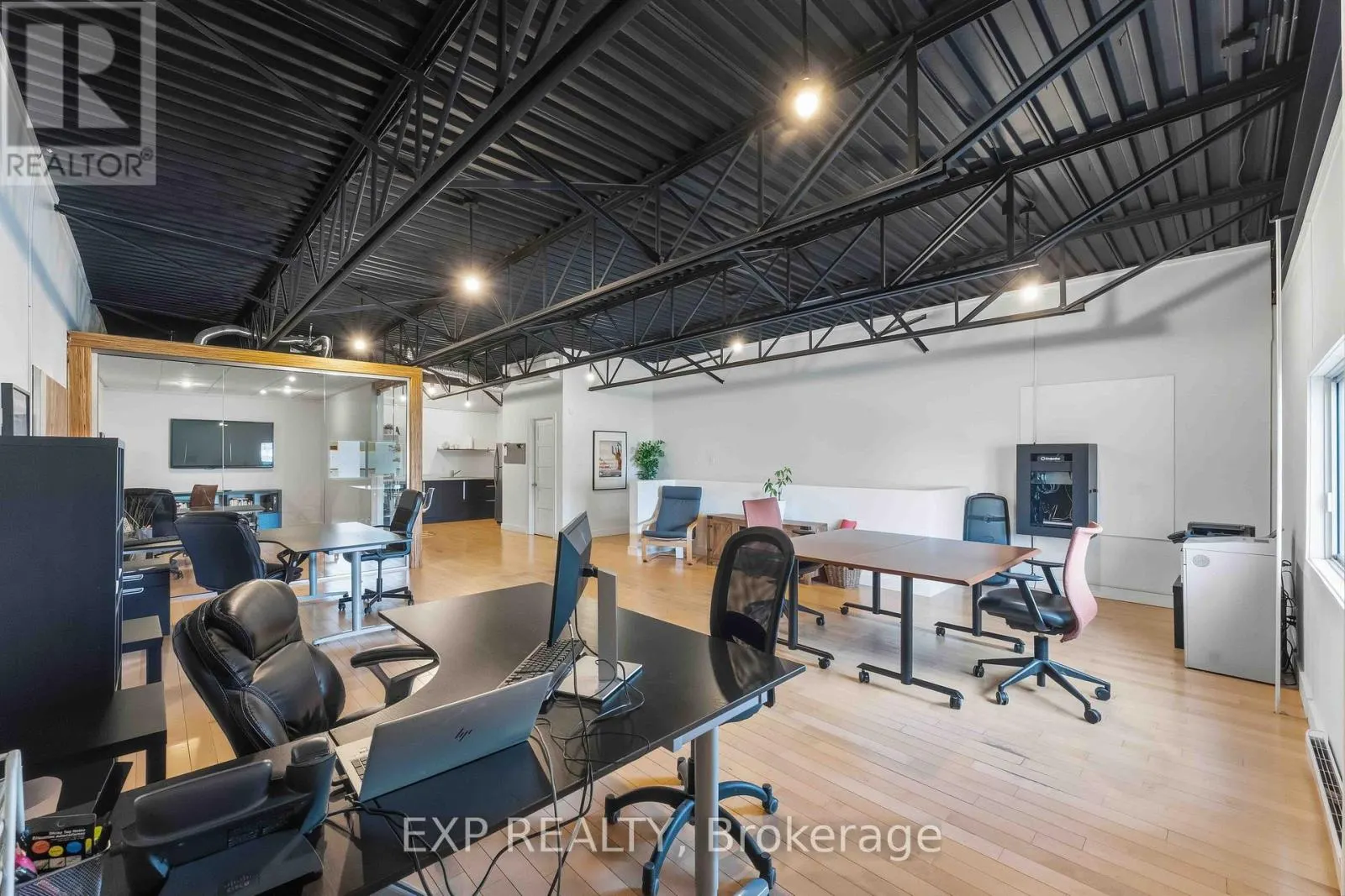 17 - 1010 POLYTEK STREET