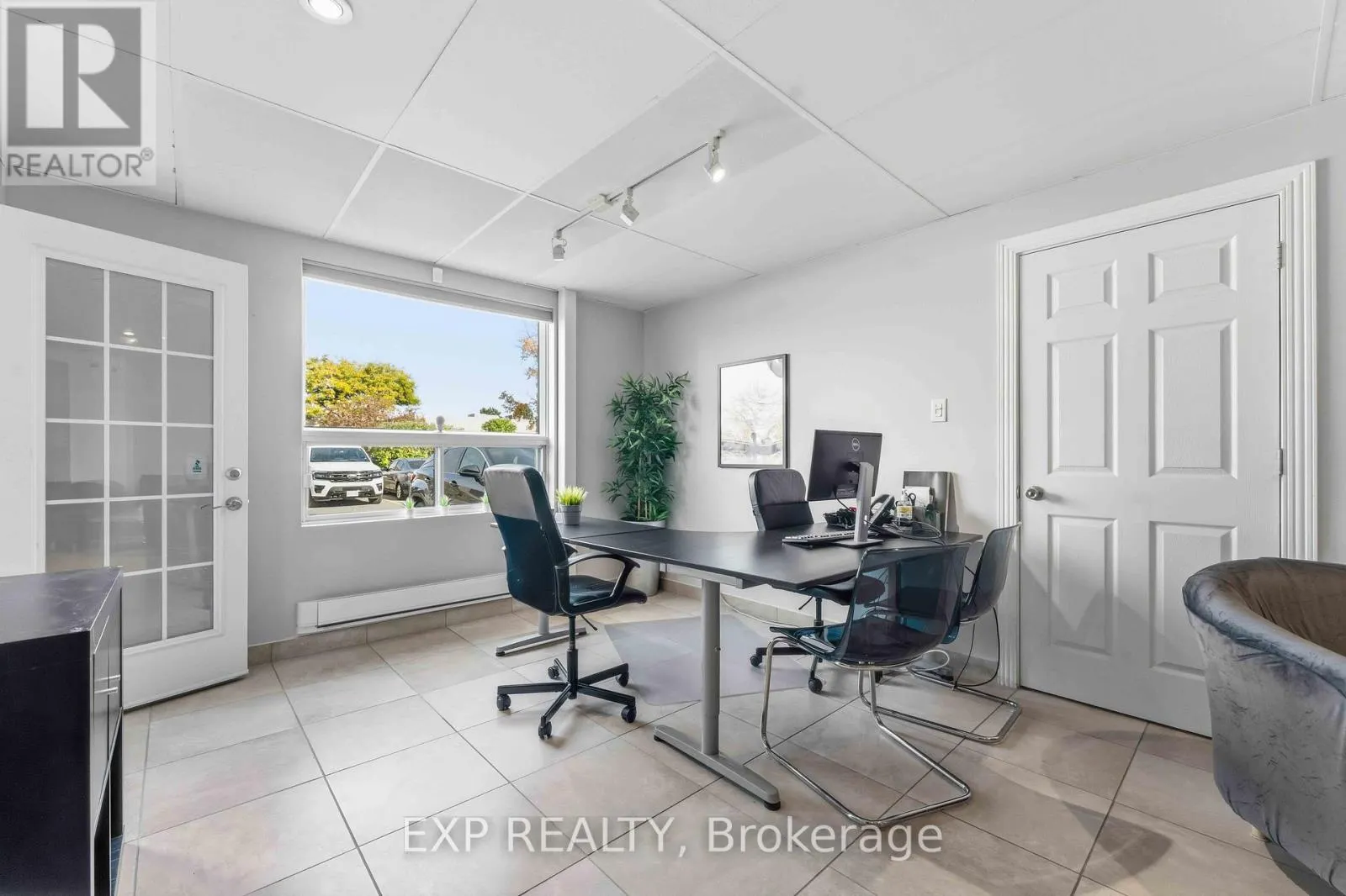 17 - 1010 POLYTEK STREET