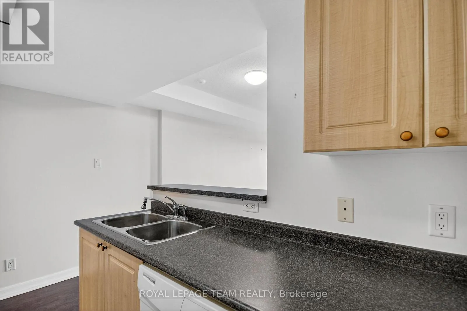 7J - 310 CENTRAL PARK DRIVE