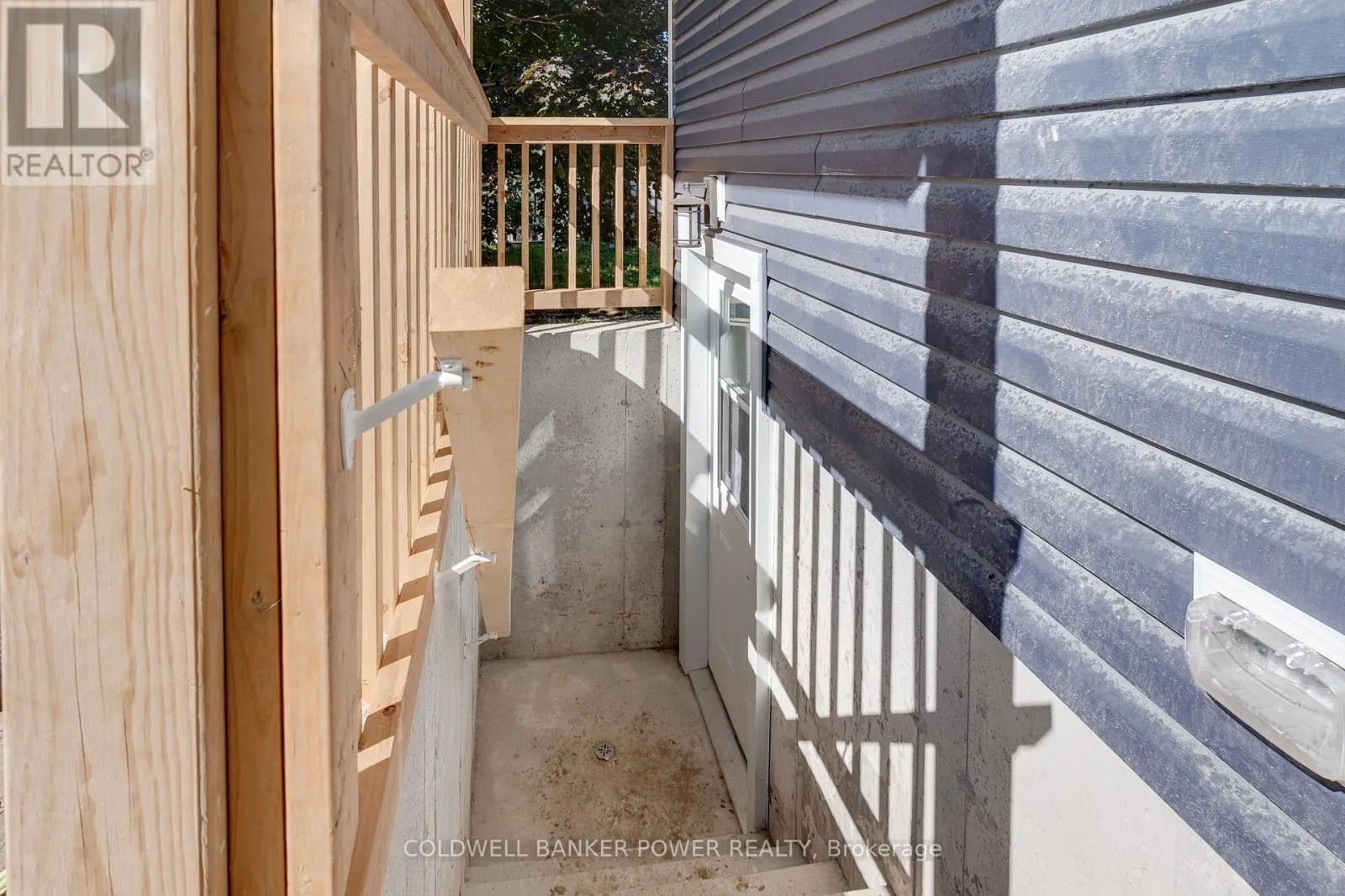 LOWER - 45 GLENWOOD AVENUE, #Lower