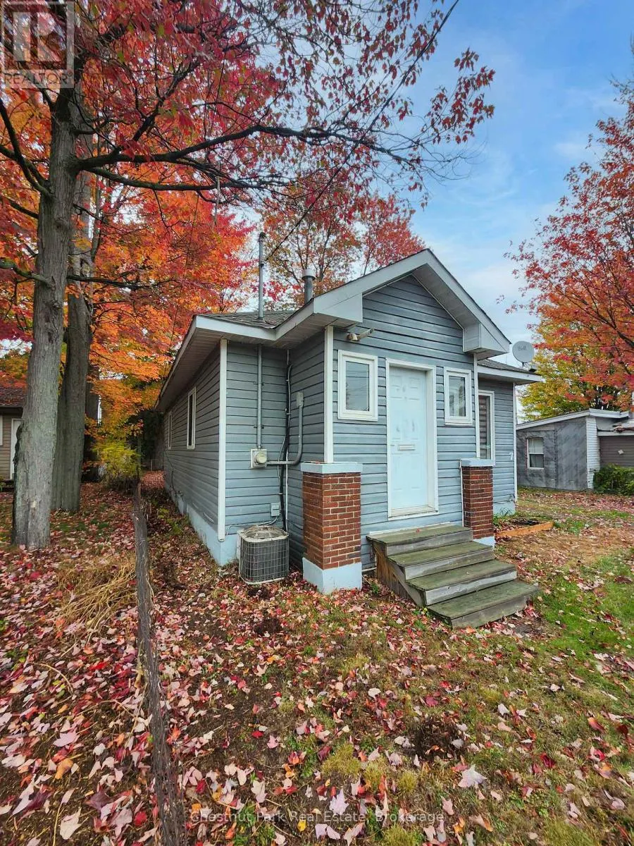 7 CLIFFORD AVENUE