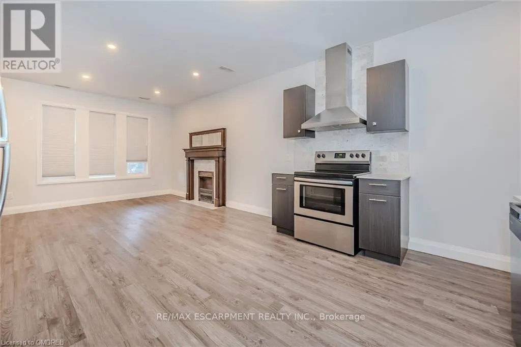 2 - 74 CATHCART STREET